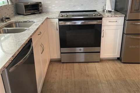 Casa en alquiler en Tierra Verde, Florida, 3 dormitorios, 155.89 m2 № 1895152 - foto 6