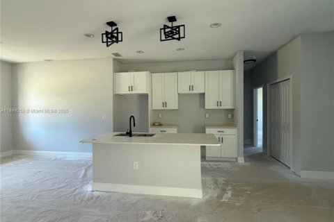 Купить виллу или дом в Порт-Шарлотт, Флорида 4 спальни, 149.29м2, № 1954549 - фото 2