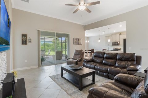 Villa ou maison à vendre à Winter Haven, Floride: 2 chambres, 168.8 m2 № 1912526 - photo 4