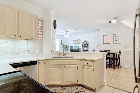 Condominio en venta en Maitland, Florida, 2 dormitorios, 118.91 m2 № 1902330 - foto 14