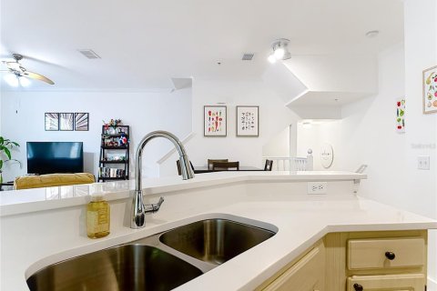 Condominio en venta en Maitland, Florida, 2 dormitorios, 118.91 m2 № 1902330 - foto 16
