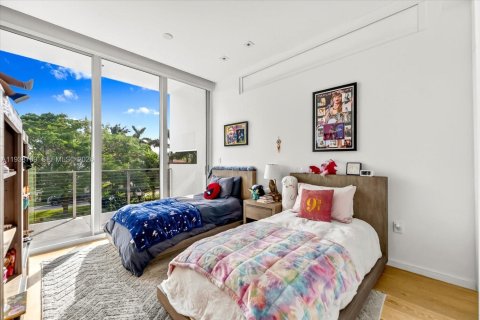 Villa ou maison à louer à Miami Beach, Floride: 6 chambres, 407.38 m2 № 1996939 - photo 23