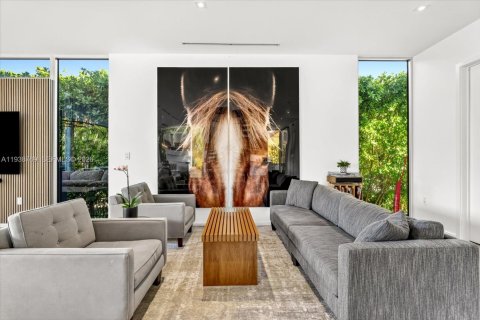 Villa ou maison à louer à Miami Beach, Floride: 6 chambres, 407.38 m2 № 1996939 - photo 6