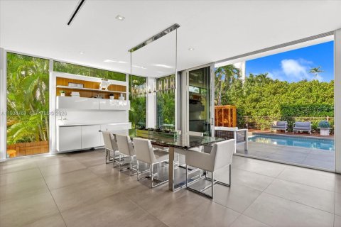 Villa ou maison à louer à Miami Beach, Floride: 6 chambres, 407.38 m2 № 1996939 - photo 7