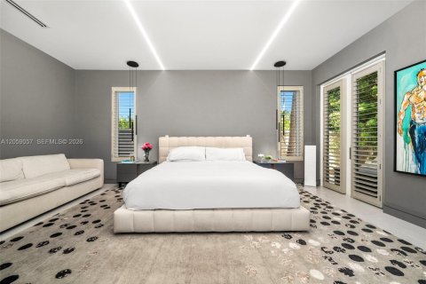 House in Sunny Isles Beach, Florida 5 bedrooms, 316.15 sq.m. № 2248165 - photo 28