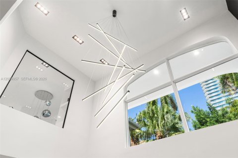 House in Sunny Isles Beach, Florida 5 bedrooms, 316.15 sq.m. № 2248165 - photo 20