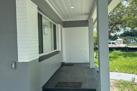 Casa en alquiler en Tampa, Florida, 3 dormitorios, 147.62 m2 № 1866270 - foto 2