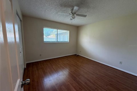 House in Pinellas Park, Florida 2 bedrooms, 90.58 sq.m. № 2155823 - photo 8