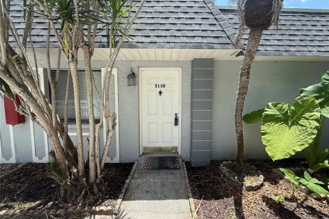House in Pinellas Park, Florida 2 bedrooms, 90.58 sq.m. № 2155823 - photo 2