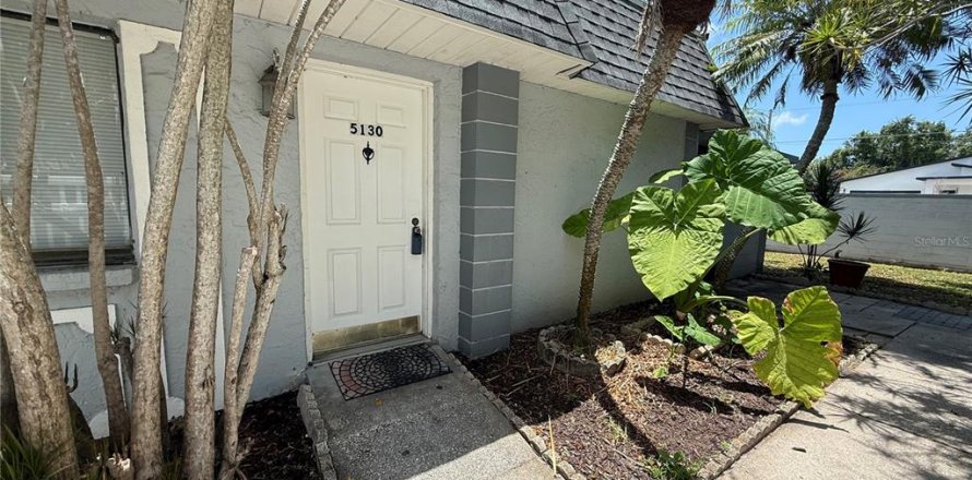 House in Pinellas Park, Florida 2 bedrooms, 90.58 sq.m. № 2155823