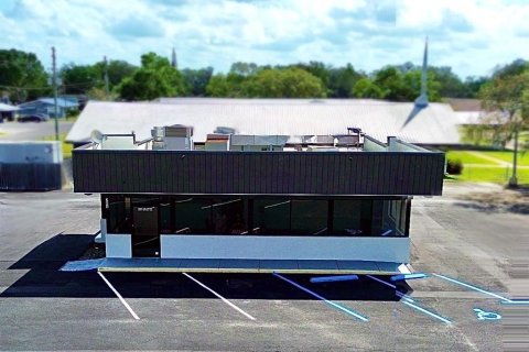 Commercial property in Avon Park, Florida 163.14 sq.m. № 1615698 - photo 1