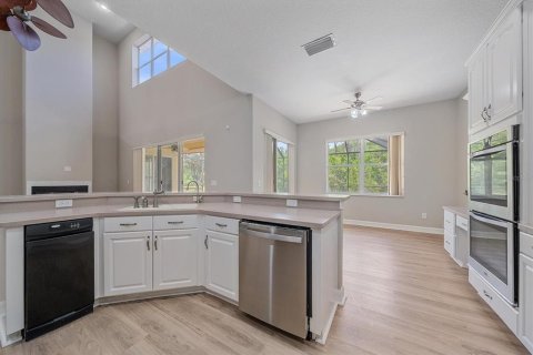 Casa en venta en Tampa, Florida, 6 dormitorios, 342.72 m2 № 2213189 - foto 27