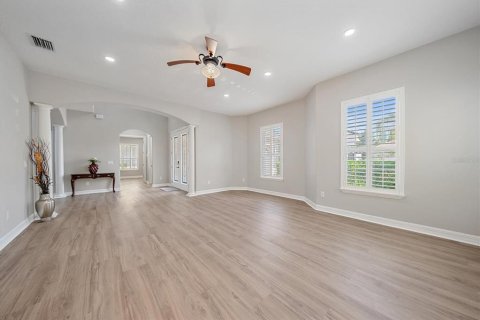 Casa en venta en Tampa, Florida, 6 dormitorios, 342.72 m2 № 2213189 - foto 7