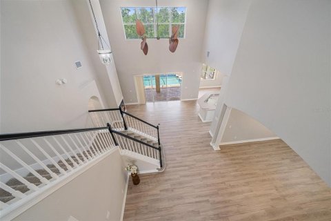 Casa en venta en Tampa, Florida, 6 dormitorios, 342.72 m2 № 2213189 - foto 10