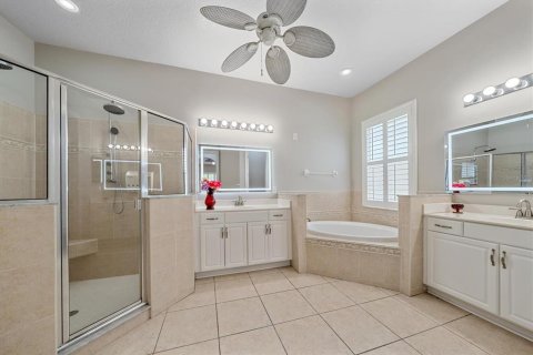 Casa en venta en Tampa, Florida, 6 dormitorios, 342.72 m2 № 2213189 - foto 16