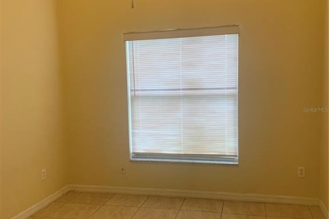House in Orlando, Florida 4 bedrooms, 165.18 sq.m. № 2203559 - photo 17
