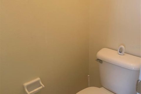 House in Orlando, Florida 4 bedrooms, 165.18 sq.m. № 2203559 - photo 23