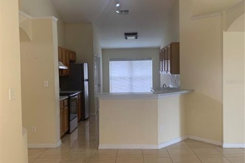 House in Orlando, Florida 4 bedrooms, 165.18 sq.m. № 2203559 - photo 6