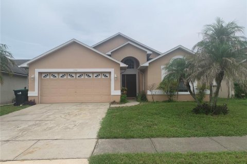 House in Orlando, Florida 4 bedrooms, 165.18 sq.m. № 2203559