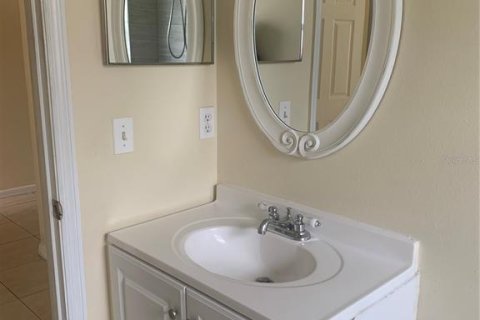 House in Orlando, Florida 4 bedrooms, 165.18 sq.m. № 2203559 - photo 26