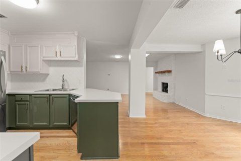 Villa ou maison à vendre à Longwood, Floride: 4 chambres, 180.14 m2 № 2415562 - photo 16