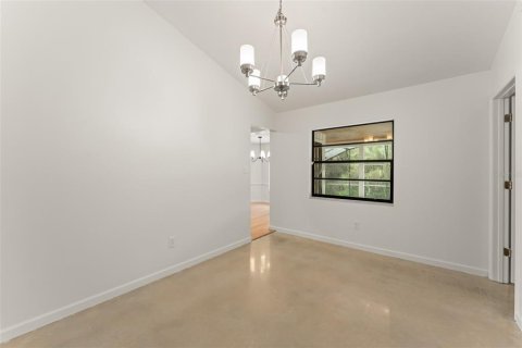 Villa ou maison à vendre à Longwood, Floride: 4 chambres, 180.14 m2 № 2415562 - photo 9