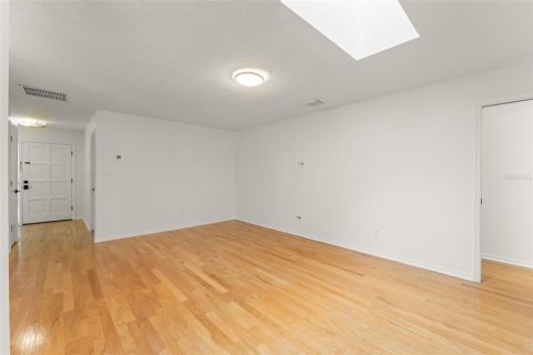 Villa ou maison à vendre à Longwood, Floride: 4 chambres, 180.14 m2 № 2415562 - photo 23
