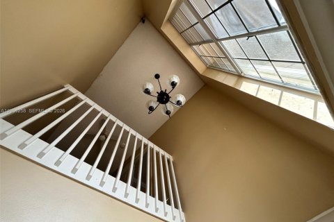 Casa en venta en Pembroke Pines, Florida, 4 dormitorios, 216.65 m2 № 2022086 - foto 7