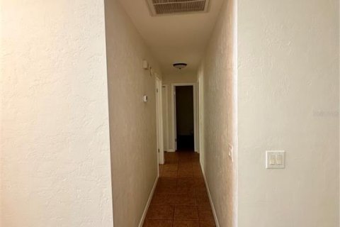 Condominio en alquiler en Gainesville, Florida, 3 dormitorios, 119.84 m2 № 1821292 - foto 4