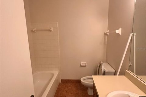Condominio en alquiler en Gainesville, Florida, 3 dormitorios, 119.84 m2 № 1821292 - foto 10