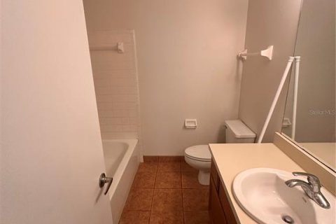 Condominio en alquiler en Gainesville, Florida, 3 dormitorios, 119.84 m2 № 1821292 - foto 11