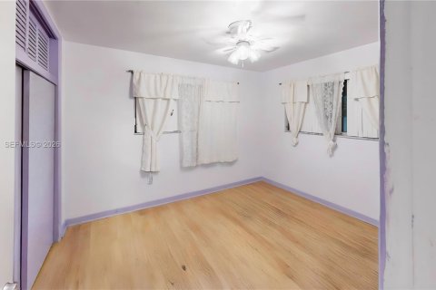 House in Homestead, Florida 3 bedrooms, 138.98 sq.m. № 2027587 - photo 25