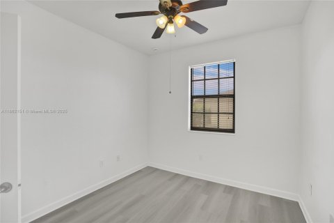 Townhouse in Miami, Florida 3 bedrooms, 150.22 sq.m. № 1890629 - photo 30