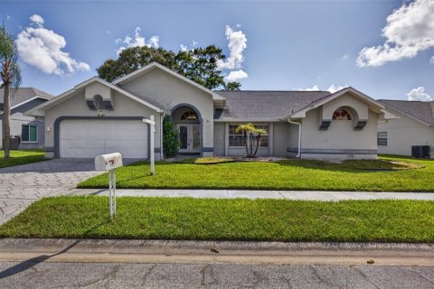 House in Hudson, Florida 3 bedrooms, 183.3 sq.m. № 2302449