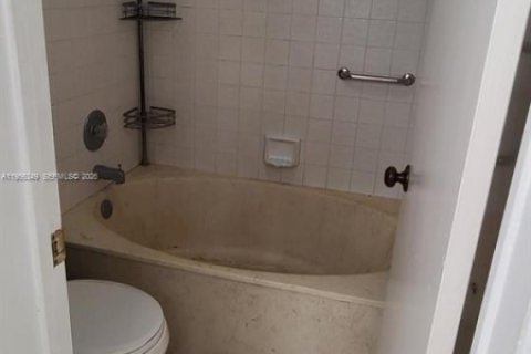 Copropriété à vendre à Aventura, Floride: 1 chambre, 86.03 m2 № 2011732 - photo 28