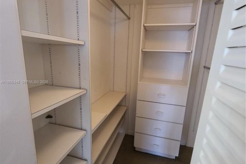 Copropriété à vendre à Aventura, Floride: 1 chambre, 86.03 m2 № 2011732 - photo 25