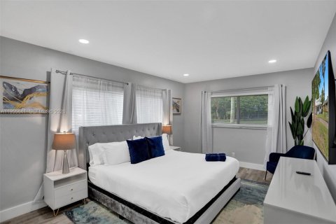 Купить виллу или дом в Дирфилд-Бич, Флорида 5 спален, 287.53м2, № 2009689 - фото 11