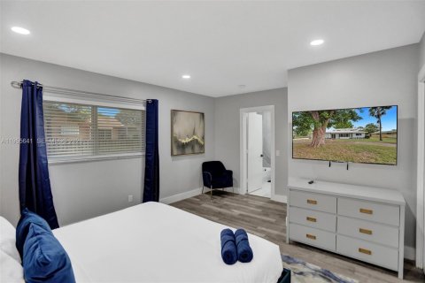 Купить виллу или дом в Дирфилд-Бич, Флорида 5 спален, 287.53м2, № 2009689 - фото 30