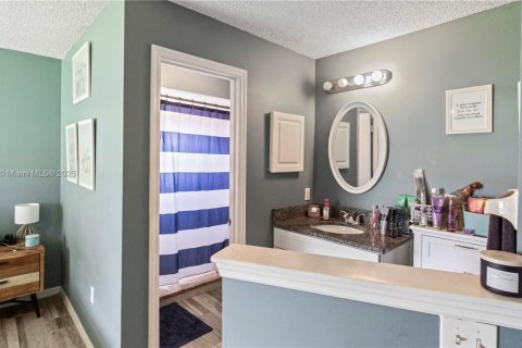 House in Port St. Lucie, Florida 3 bedrooms, 110.18 sq.m. № 1814656 - photo 11