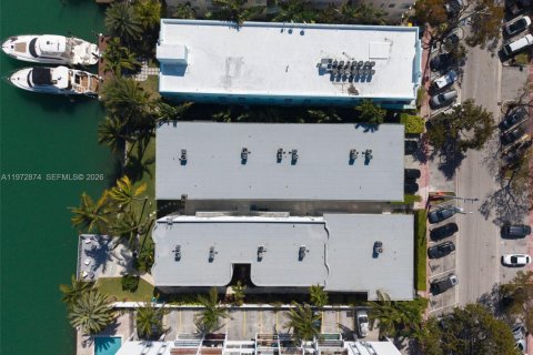 Copropriété à louer à Miami Beach, Floride: 2 chambres, 76.46 m2 № 2033082 - photo 3