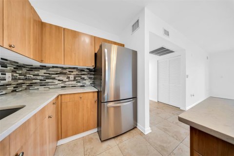 Copropriété à louer à Miami Beach, Floride: 2 chambres, 76.46 m2 № 2033082 - photo 17