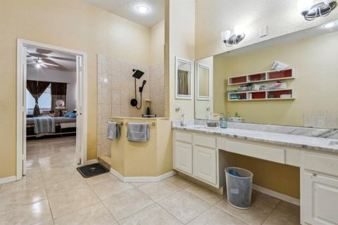 House in Davenport, Florida 3 bedrooms, 196.77 sq.m. № 1542230 - photo 12