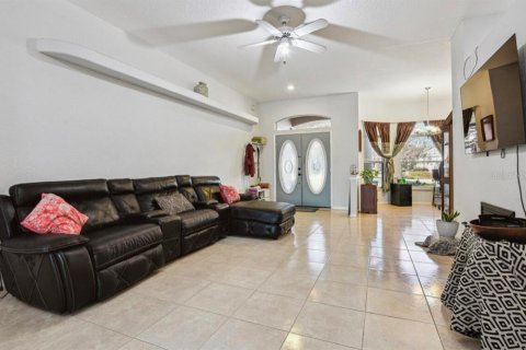House in Davenport, Florida 3 bedrooms, 196.77 sq.m. № 1542230 - photo 4