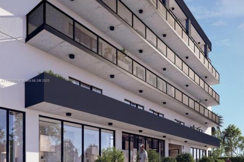 Купить коммерческую недвижимость в Майами, Флорида № 1985030 - фото 5