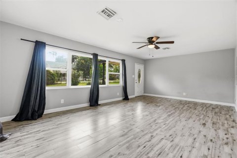 Casa en venta en Brandon, Florida, 3 dormitorios, 156.08 m2 № 2204208 - foto 10