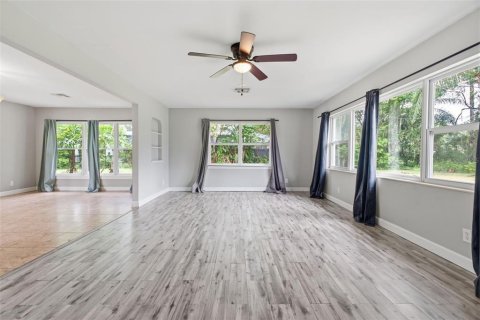 Casa en venta en Brandon, Florida, 3 dormitorios, 156.08 m2 № 2204208 - foto 9