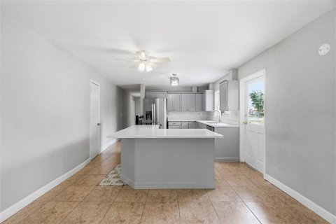 Casa en venta en Brandon, Florida, 3 dormitorios, 156.08 m2 № 2204208 - foto 16