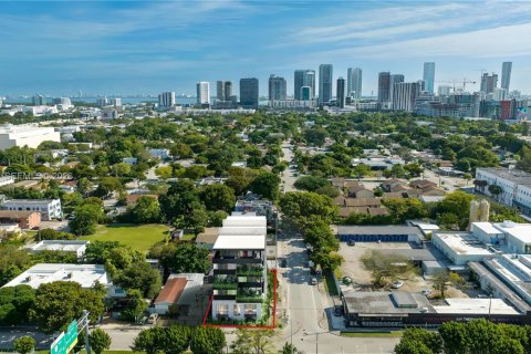Terreno en Miami, Florida № 2057285