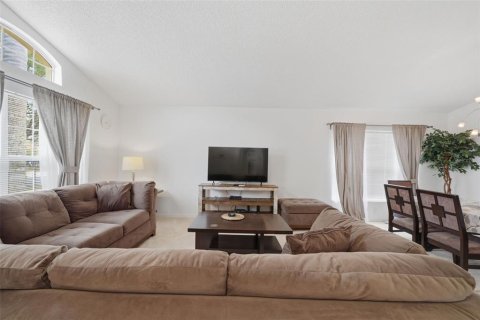 House in Kissimmee, Florida 4 bedrooms, 180.23 sq.m. № 2107734 - photo 5