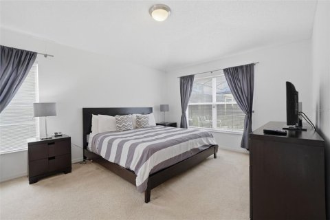 House in Kissimmee, Florida 4 bedrooms, 180.23 sq.m. № 2107734 - photo 11